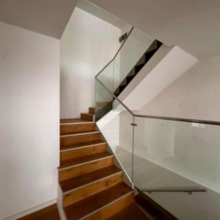 Pronájem obchodu 440 m² Praha