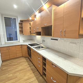 Pronájem bytu 3+1 97 m² Nový Bydžov, Třída B. Smetany
