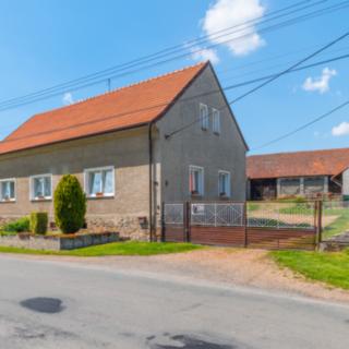 Prodej rodinného domu 450 m² Vejvanov