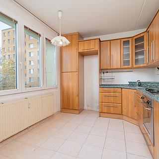 Prodej bytu 4+1 78 m² Plzeň