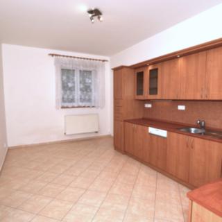 Pronájem bytu 2+1 78 m² Plzeň Jižní Předměstí, Baarova