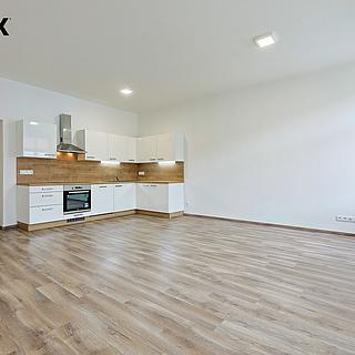 Pronájem bytu 3+kk 81 m² Plzeň Východní Předměstí, Koterovská