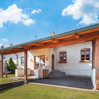 Prodej rodinného domu 298 m² Břasy