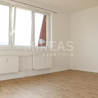 Pronájem bytu 2+kk 63 m² Milovice