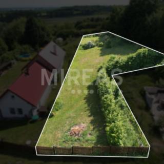 Prodej stavební parcely 963 m² Loučeň