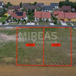 Prodej stavební parcely 801 m² Hořátev