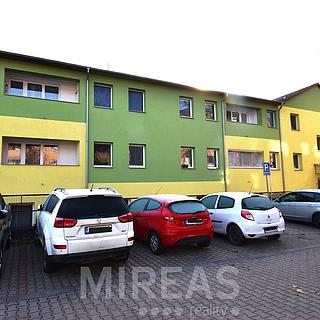 Pronájem bytu 2+kk 50 m&sup2; Milovice