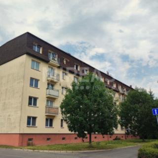 Pronájem bytu 2+1 42 m² Milovice, Mírová