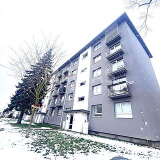 Pronájem bytu 2+kk 32 m² Milovice