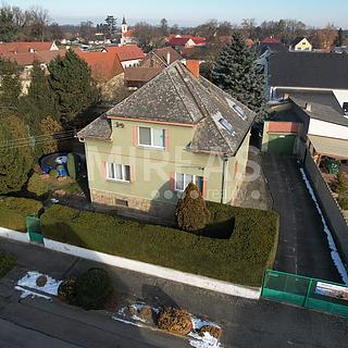 Prodej rodinného domu 275 m² Přerov nad Labem