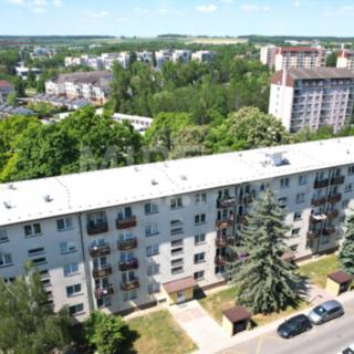 Prodej bytu 1+1 30 m² Milovice Mladá, Spojovací