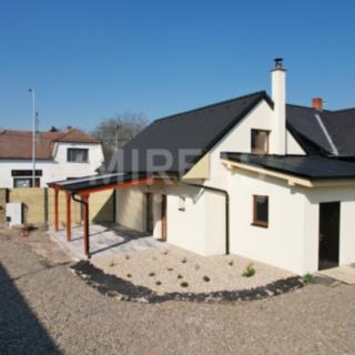 Pronájem rodinného domu 65 m² Straky