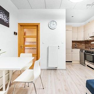 Pronájem bytu 2+kk 49 m² Praha Michle, Jihlavská