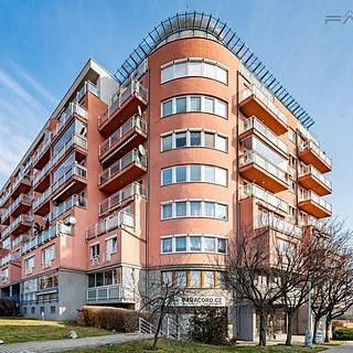 Pronájem bytu 3+kk 87 m&sup2; Praha