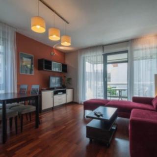 Pronájem bytu 3+kk 80 m² Praha