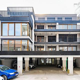 Pronájem bytu 2+kk 111 m&sup2; Praha