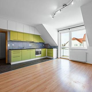 Pronájem bytu 1+kk, garsoniery 37 m&sup2; Praha