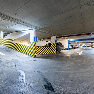 Prodej garáže 15 m² Praha Vinohrady, U Zvonařky