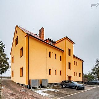 Prodej Ostatních komerčních prostor 550 m&sup2; Lety