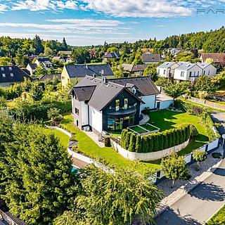 Prodej rodinného domu 346 m² Mníšek pod Brdy