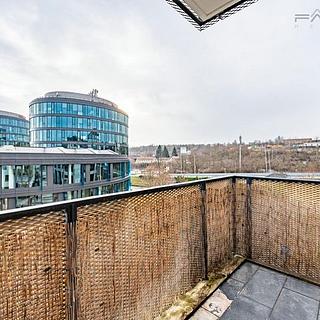 Pronájem bytu 1+kk a garsoniéry 34 m² Praha Jinonice, Kačírkova