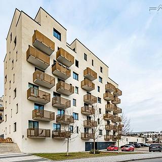 Pronájem bytu 1+kk a garsoniéry 34 m² Praha Jinonice, Kačírkova
