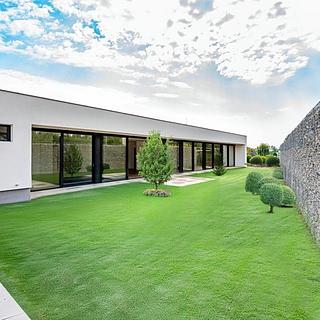 Prodej rodinného domu 203 m&sup2; Ptice