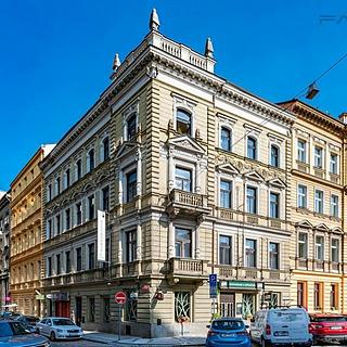 Pronájem kanceláře 212 m&sup2; Praha
