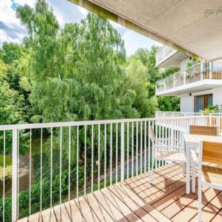 Pronájem bytu 3+kk 95 m² Praha