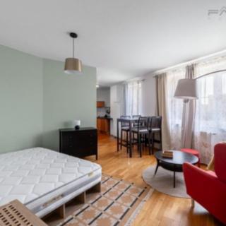 Pronájem bytu 2+kk 49 m² Praha Hlubočepy, Voskovcova