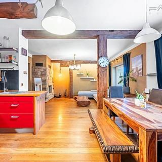 Pronájem bytu 2+kk 70 m&sup2; Praha