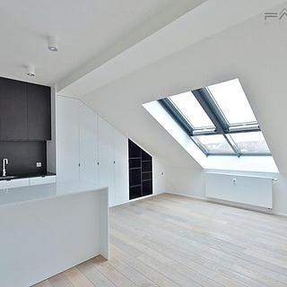 Prodej bytu 1+kk a garsoniéry 39 m² Praha Vinohrady, Laubova