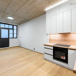Pronájem bytu 1+kk a garsoniéry 33 m² Praha Vysočany, Kolbenova