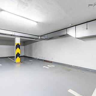Prodej garáže 13 m&sup2; Praha