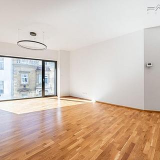 Pronájem bytu 2+kk 55 m&sup2; Praha