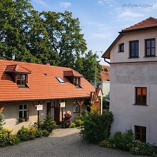 Pronájem vily 160 m&sup2; Praha