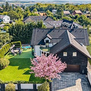 Prodej rodinného domu 346 m&sup2; Mníšek pod Brdy