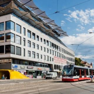 Pronájem kanceláře 239 m² Praha