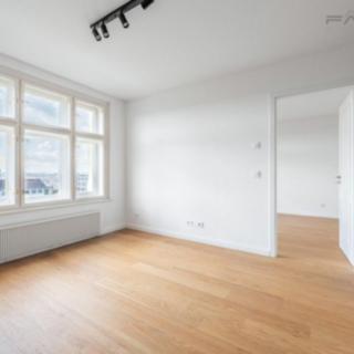 Pronájem bytu 2+kk 44 m² Praha Vinohrady, Korunní
