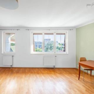 Pronájem bytu 2+kk 49 m² Praha