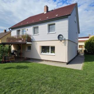 Prodej rodinného domu 175 m² Chotětov