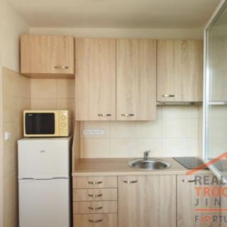 Pronájem bytu 1+kk a garsoniéry 36 m² Hradec Králové Pražské Předměstí, Gebauerova