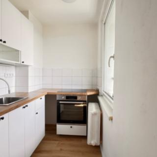 Pronájem bytu 1+kk a garsoniéry 28 m² Hradec Králové Pražské Předměstí, Jungmannova