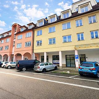 Prodej obchodu 241 m² Hluboká nad Vltavou, Masarykova