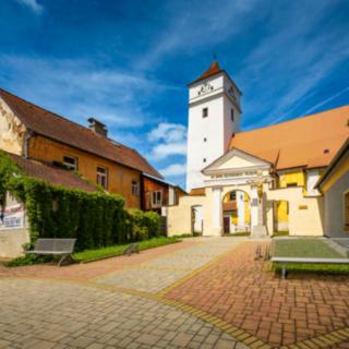 Prodej rodinného domu 150 m² Velešín, náměstí J. V. Kamarýta