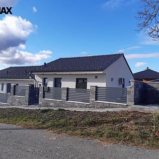 Pronájem rodinného domu 50 m² Srubec, K Hájovně