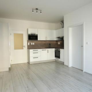 Pronájem bytu 3+kk 68 m² České Budějovice