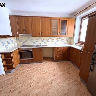 Pronájem bytu 3+1 92 m² Vimperk II, Klostermannova