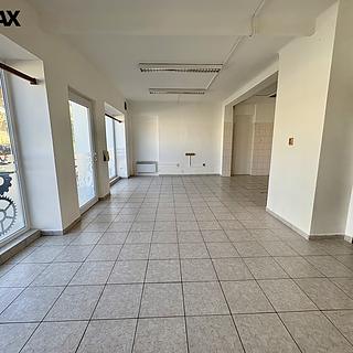 Pronájem obchodu 74 m&sup2; Vimperk