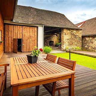 Prodej rodinného domu 363 m² Paračov